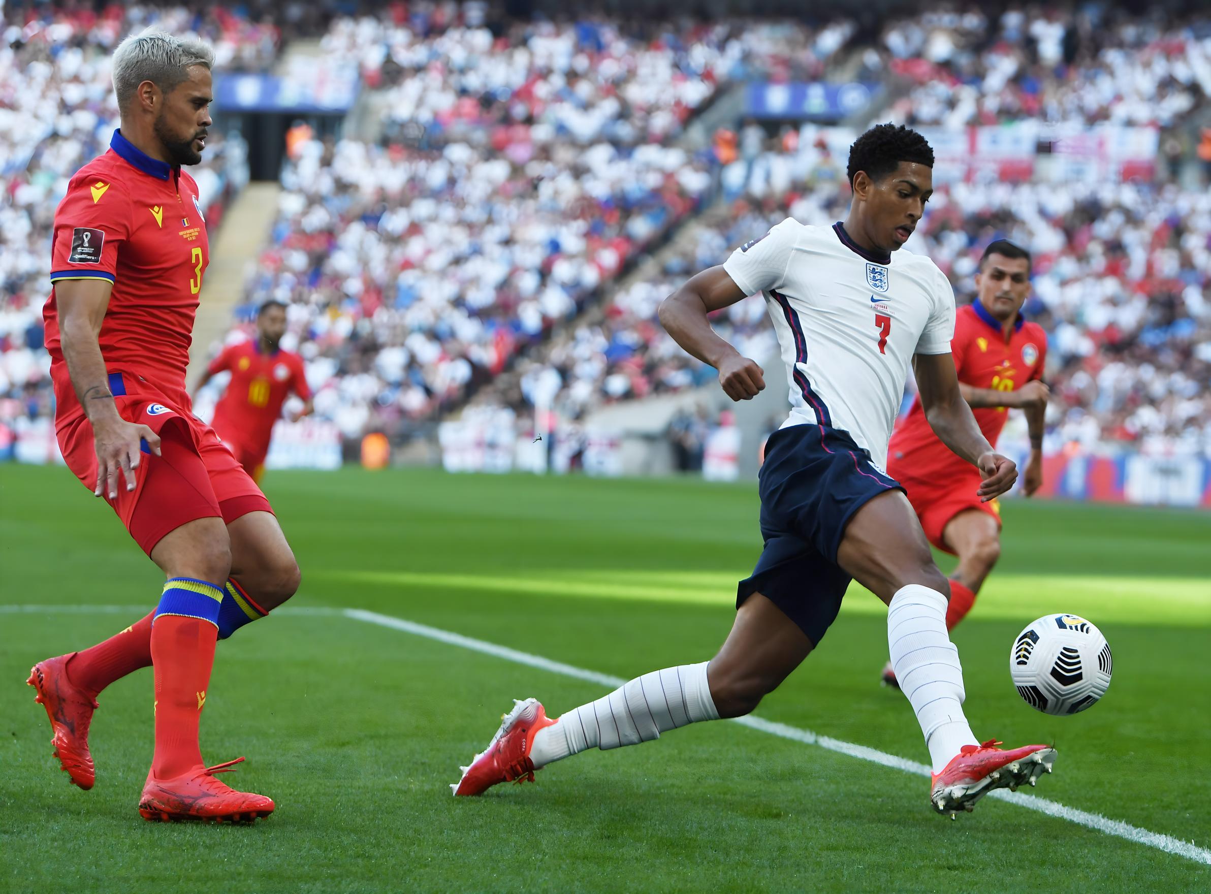 曼联是否该 曼联是否该