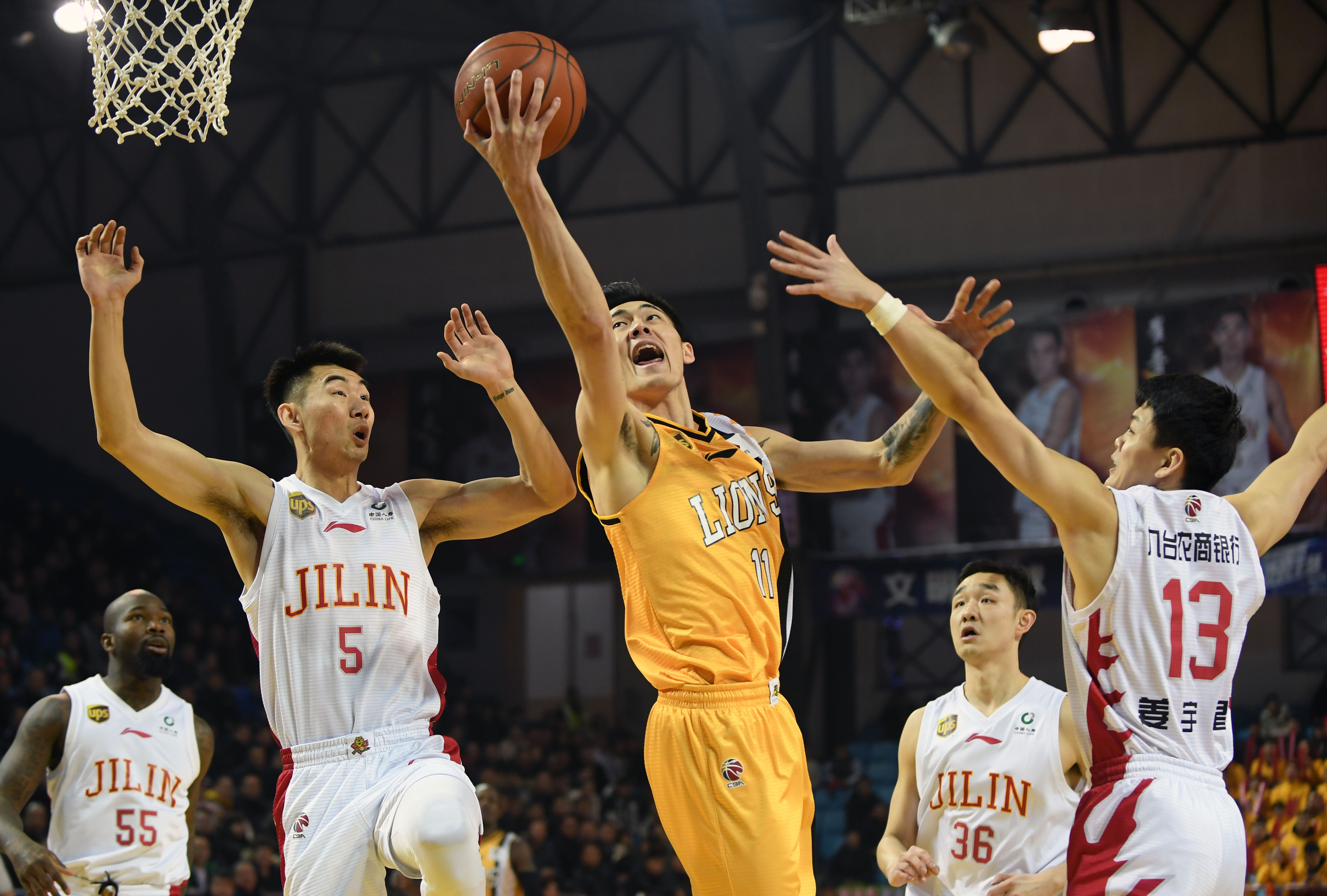 对詹姆斯领 对詹姆斯领