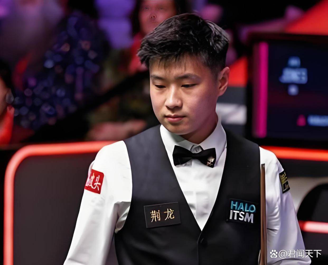 也映射出近 也映射出近