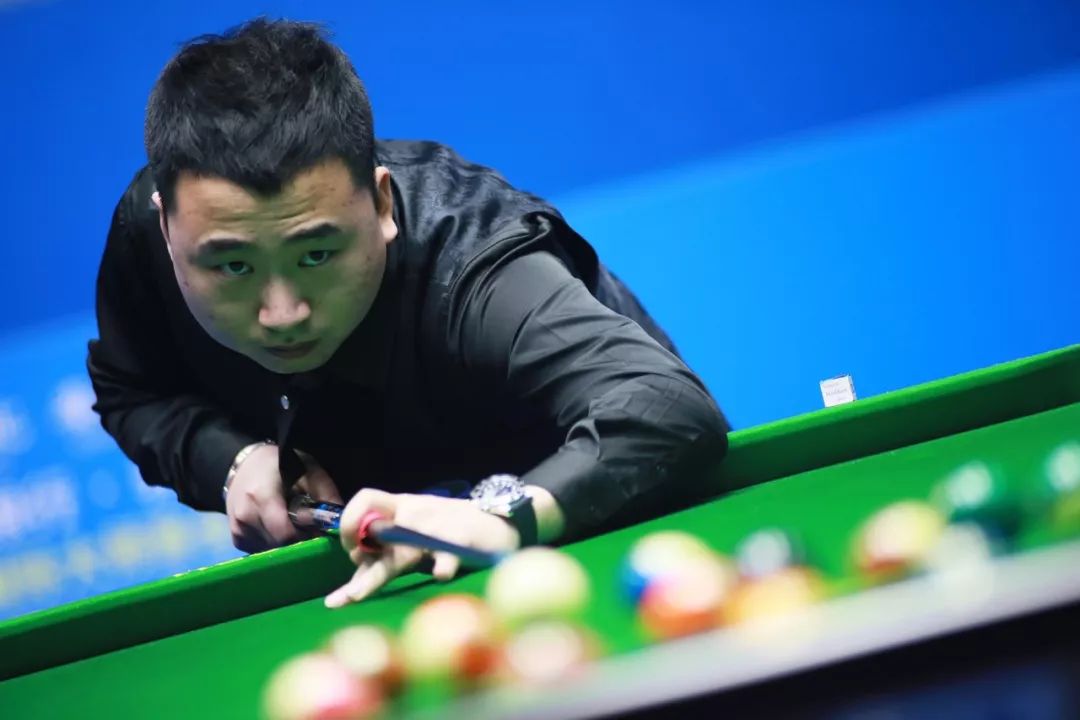 吉鲁接到队 吉鲁接到队